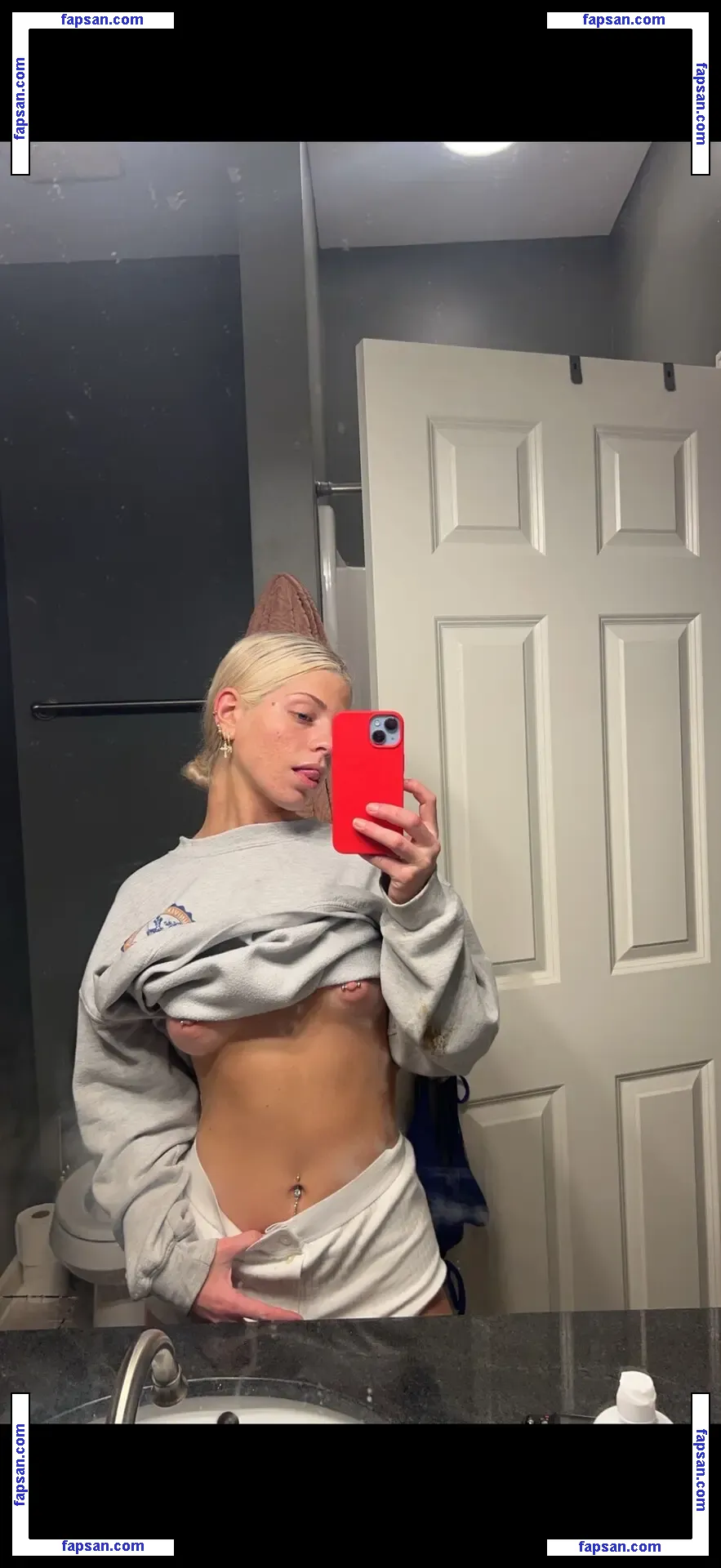 Kailey Scirocco And Meagan Scirocco голая фото #0005 с Онлифанс