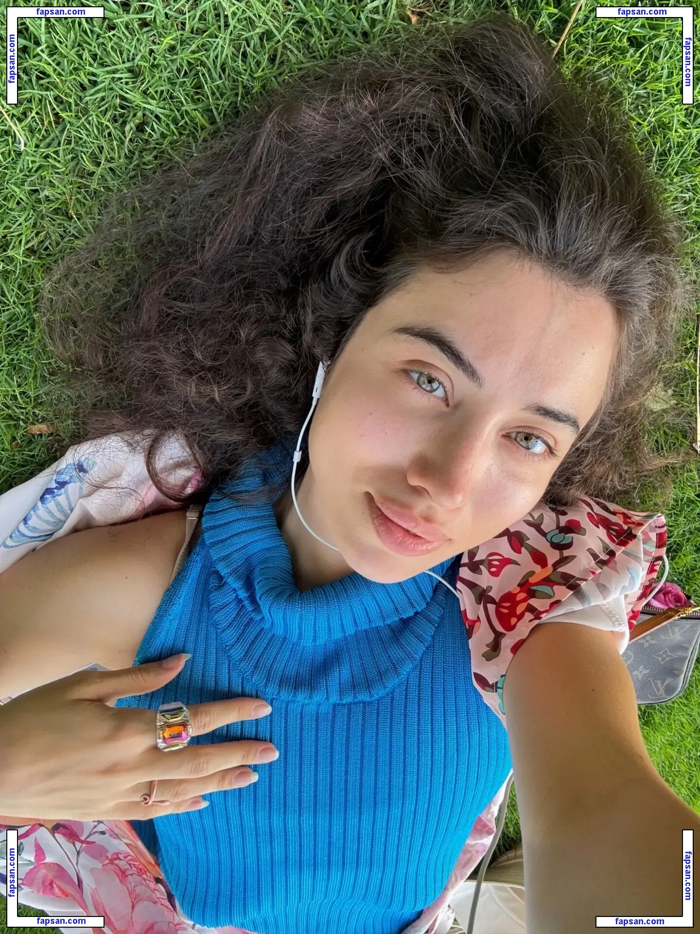 kaira_xaen nude photo #0005 from OnlyFans
