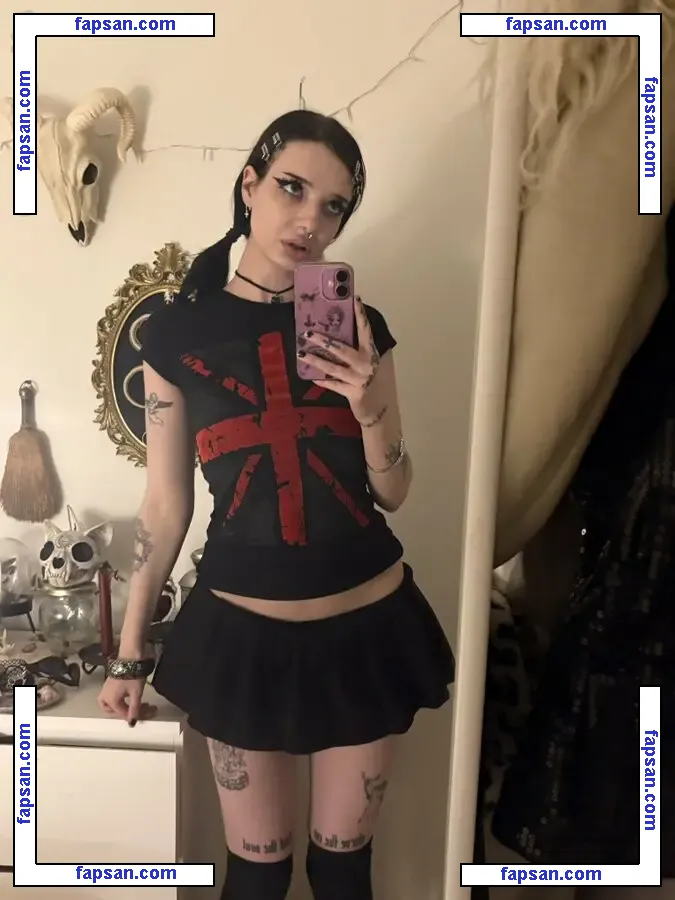 kaitfuckinglyn nude photo #0003 from OnlyFans