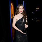 Kaitlyn Dever голая #0037