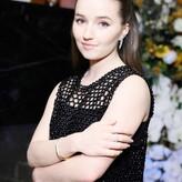 Kaitlyn Dever голая #0042