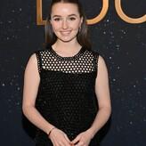 Kaitlyn Dever голая #0046