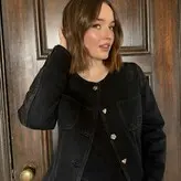 Kaitlyn Dever nude #0285