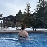 Kaitlyn Dever nude #0294