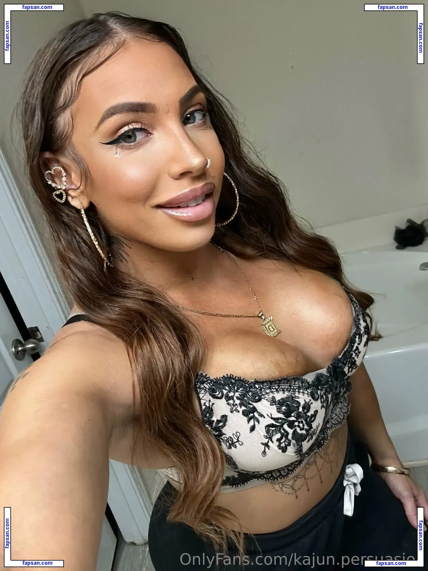 kajun.persuasion nude photo #0008 from OnlyFans