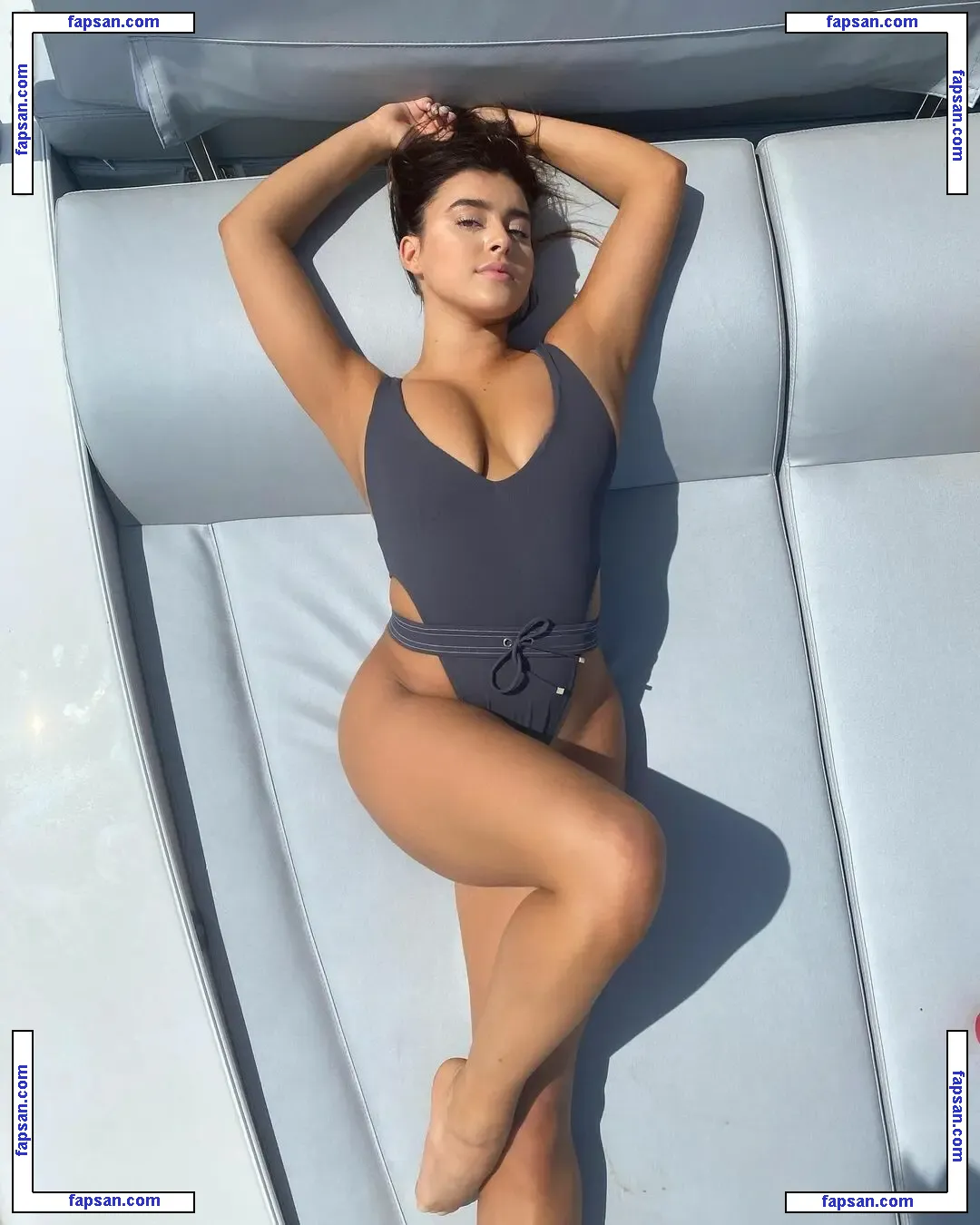 Kalani Hilliker голая фото #0337 с Онлифанс