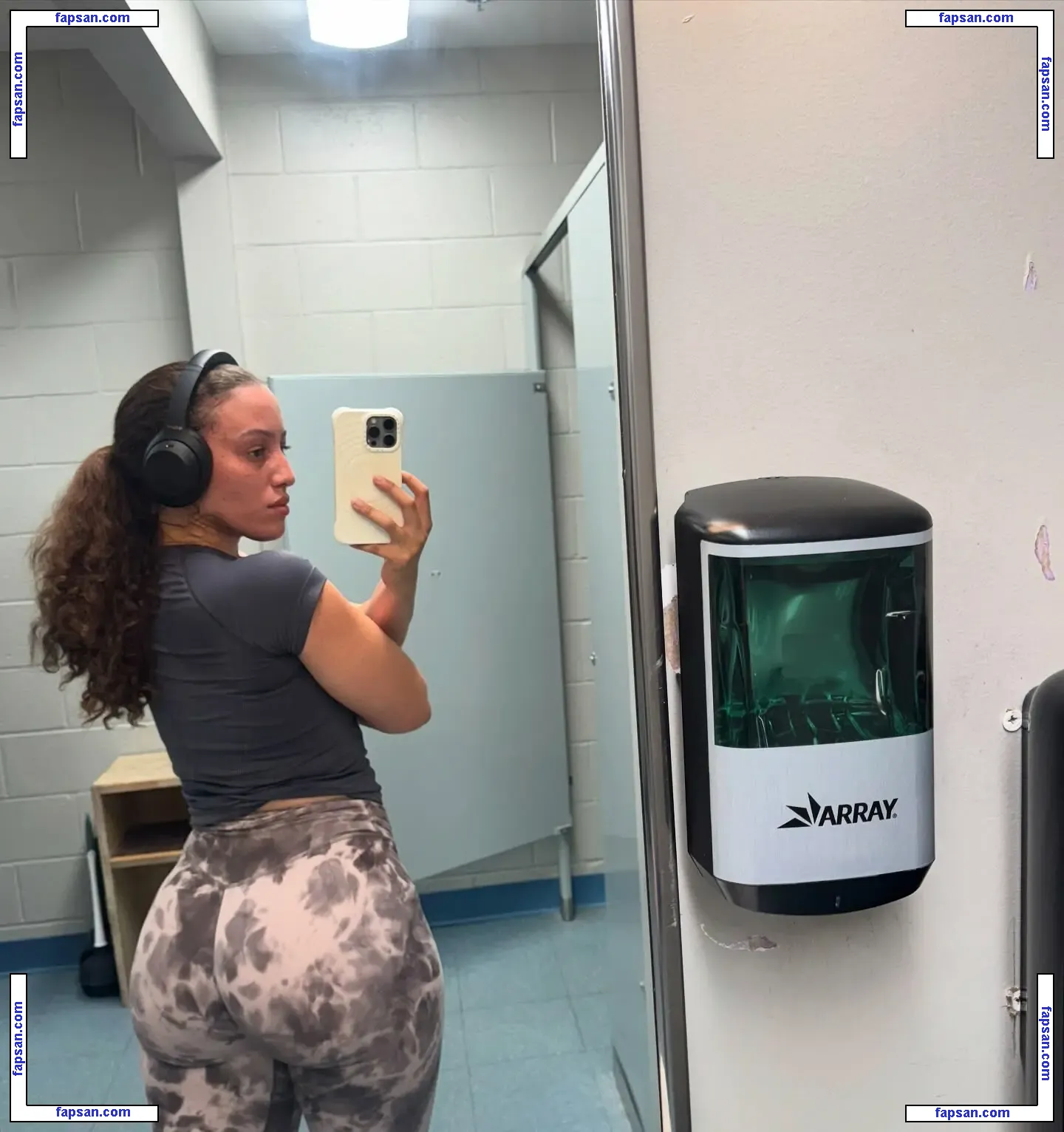 Kaliegh Robinson nude photo #0005 from OnlyFans