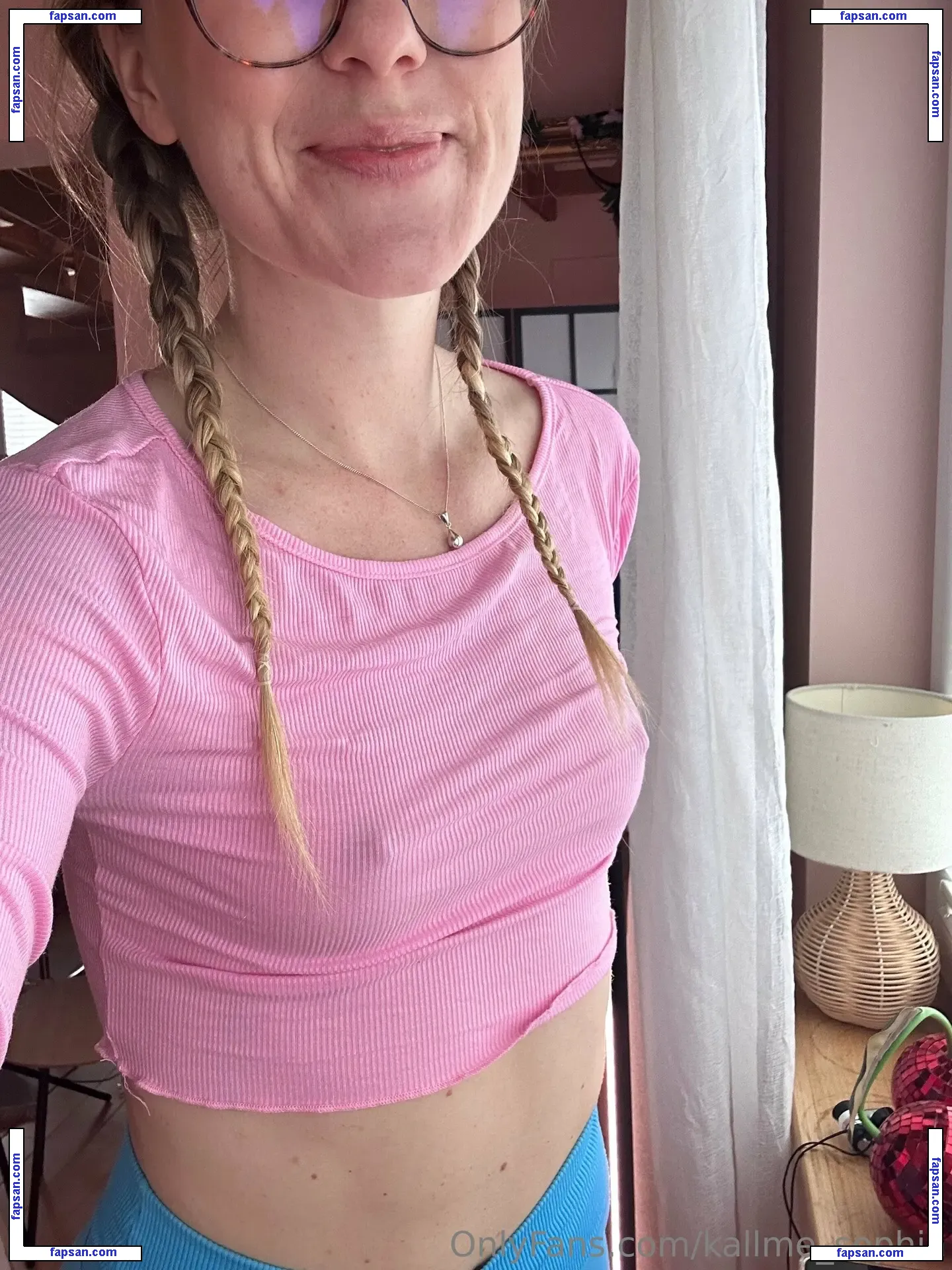 Kallme_sophia nude photo #0050 from OnlyFans