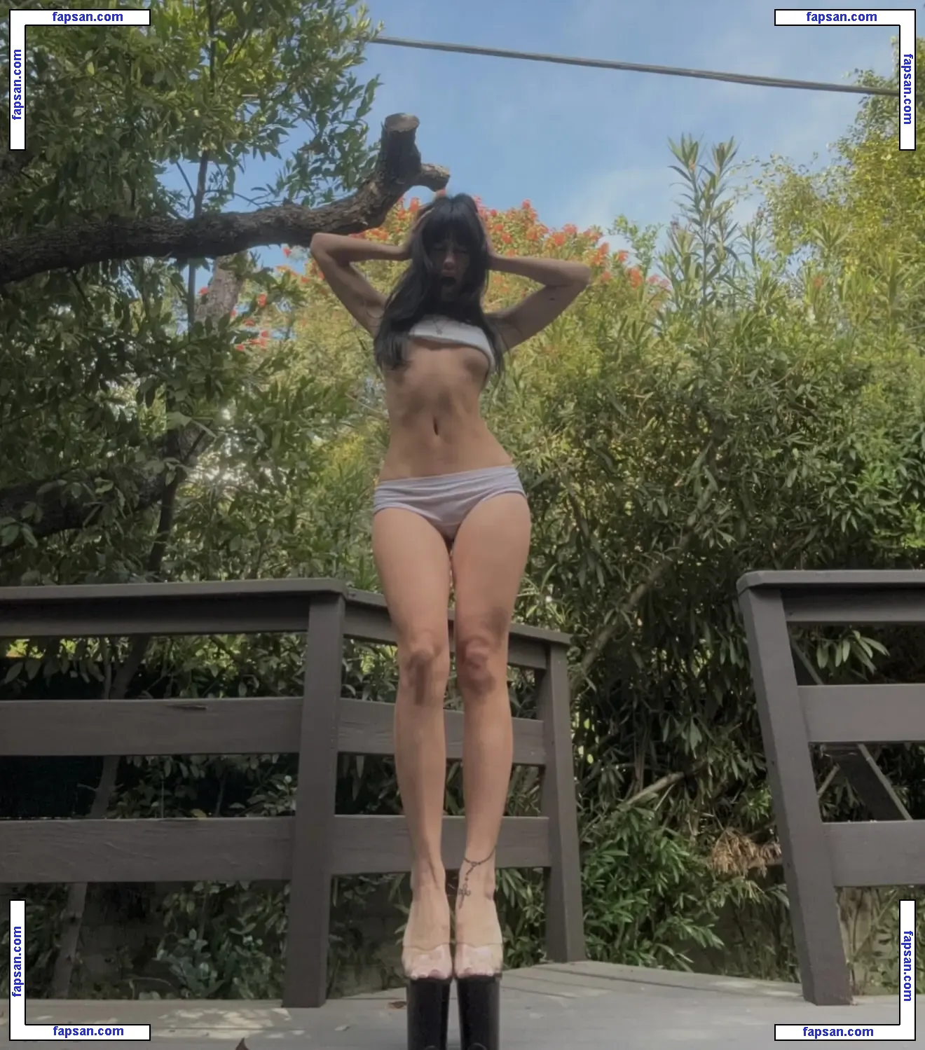 KamilaBatti nude photo #0004 from OnlyFans