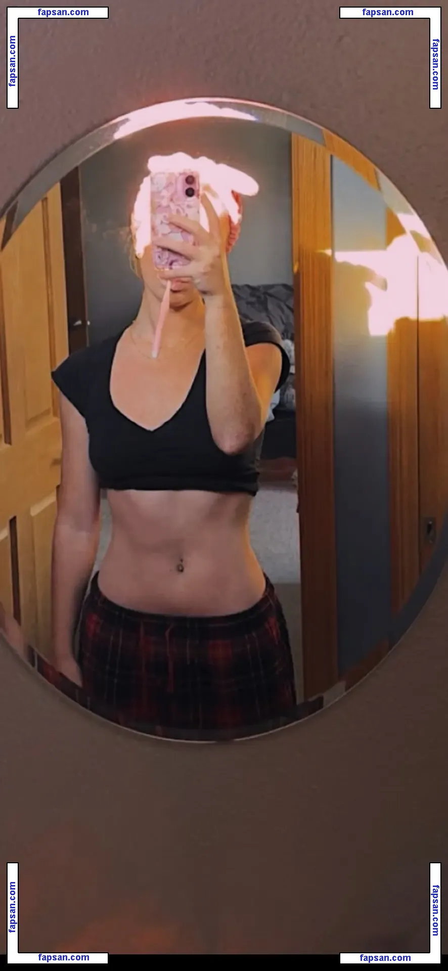 Kamy_Luecke nude photo #0007 from OnlyFans