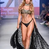 Kara Del Toro nude #5372
