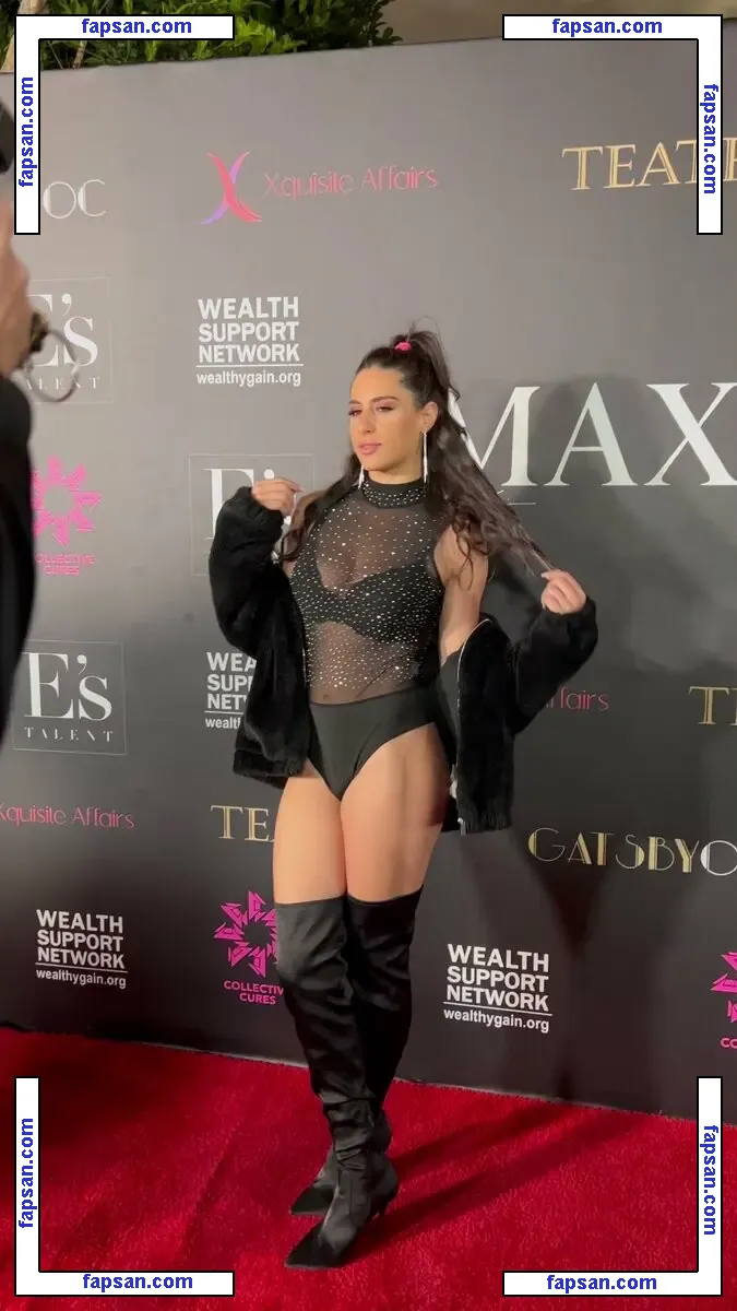 Karen Bassily голая фото #0001 с Онлифанс