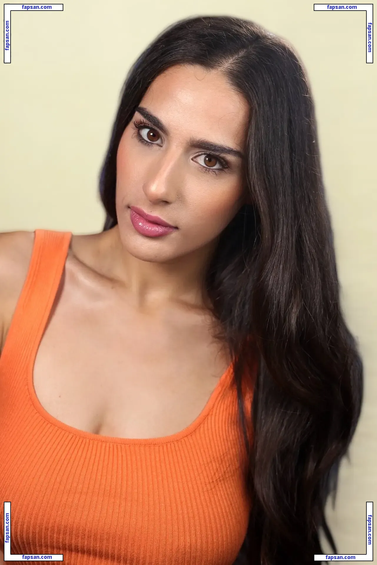 Karen Bassily голая фото #0005 с Онлифанс