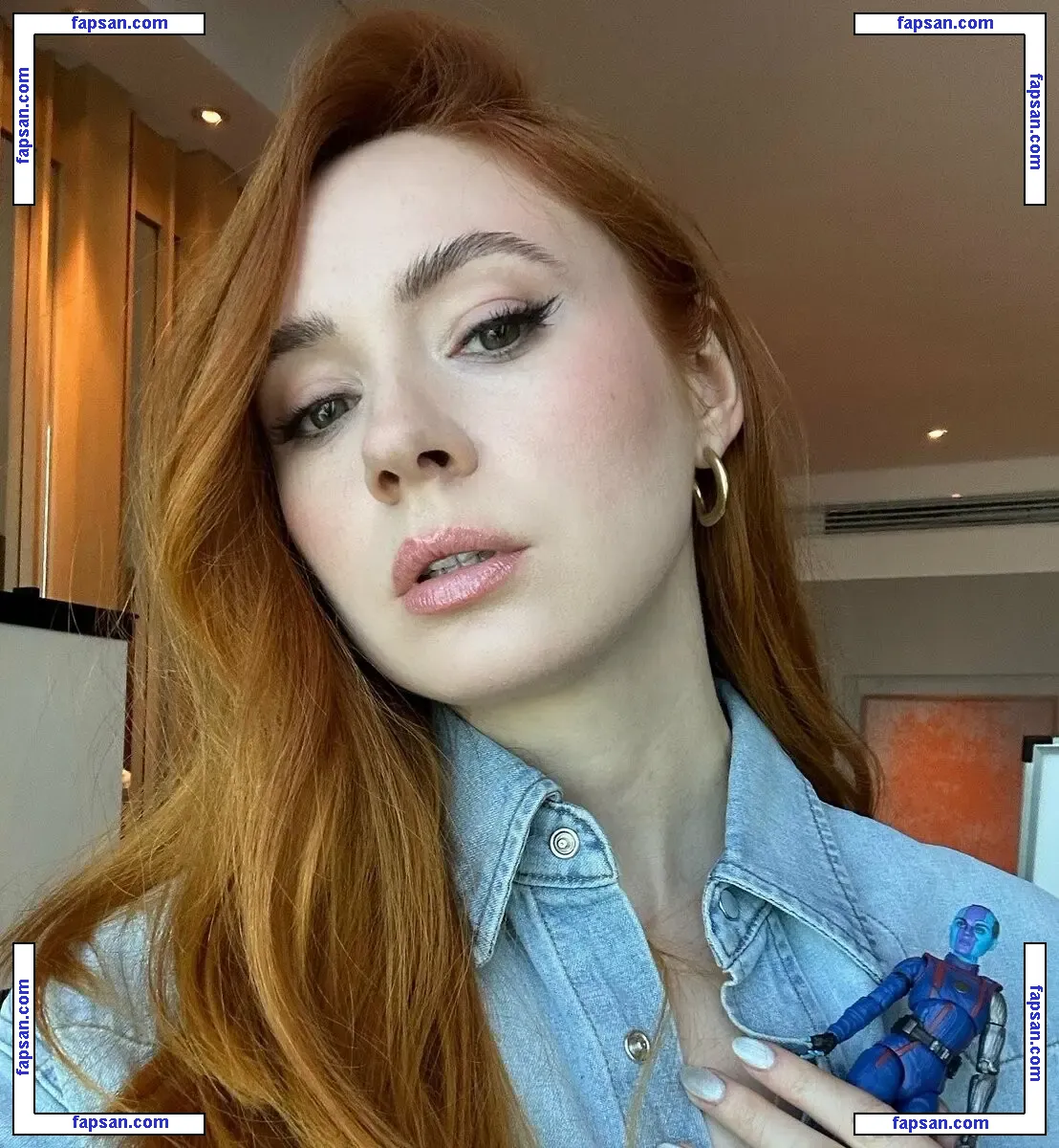 Karen Gillan nude photo #0276 from OnlyFans