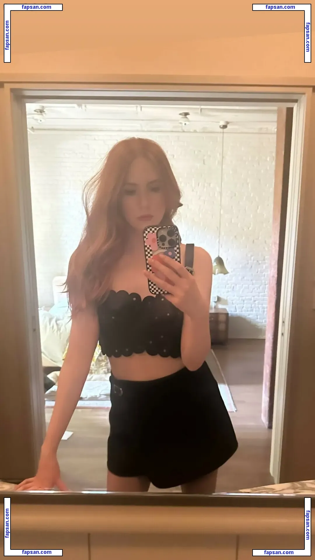 Karen Gillan nude photo #0589 from OnlyFans