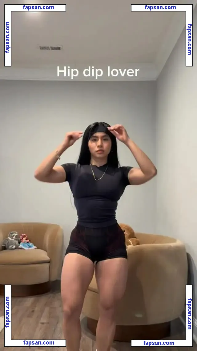 Karinal Delfin nude photo #0003 from OnlyFans