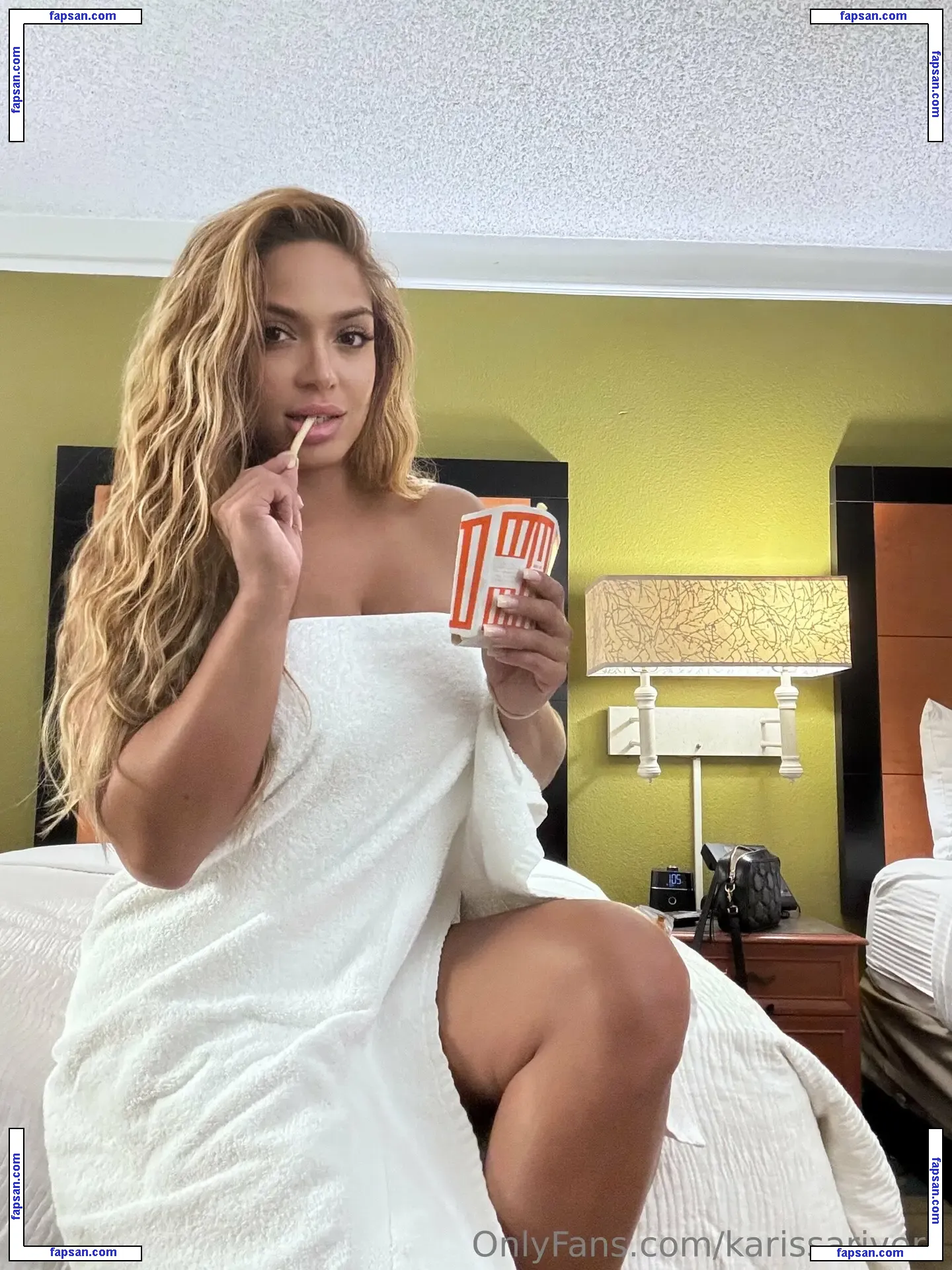 karissarivera голая фото #0010 с Онлифанс