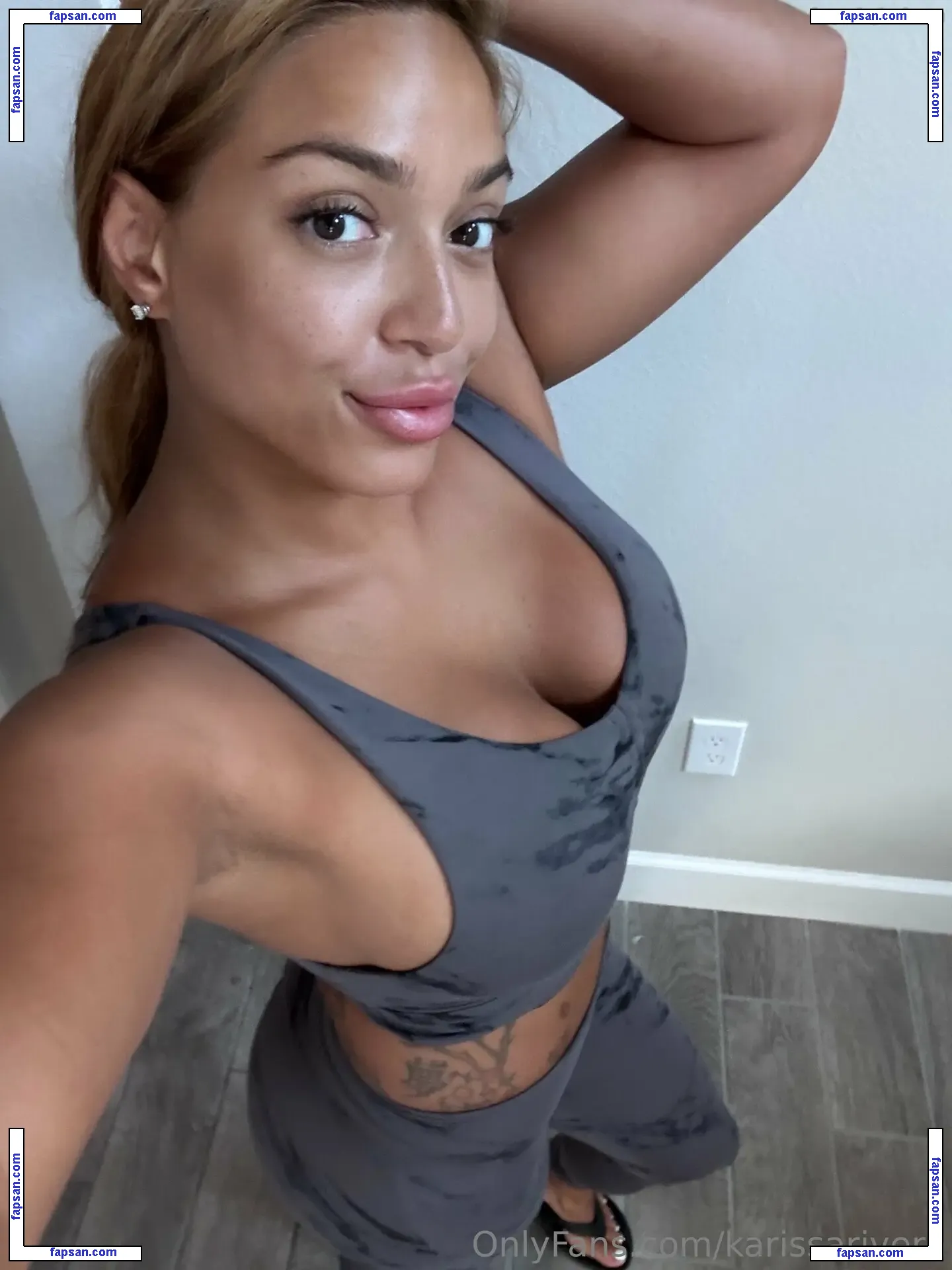 karissarivera голая фото #0019 с Онлифанс