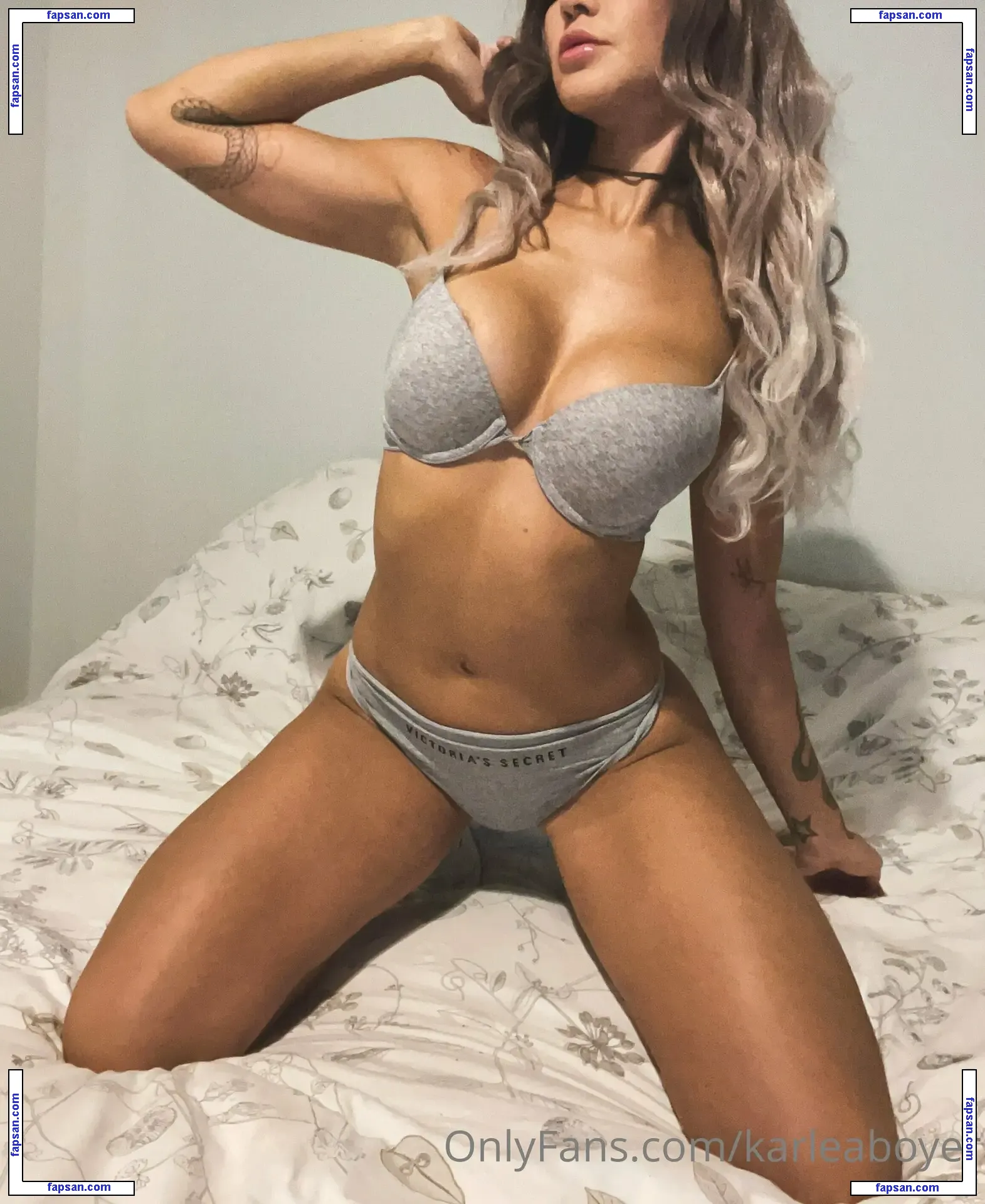 karleaxoxo nude photo #0095 from OnlyFans