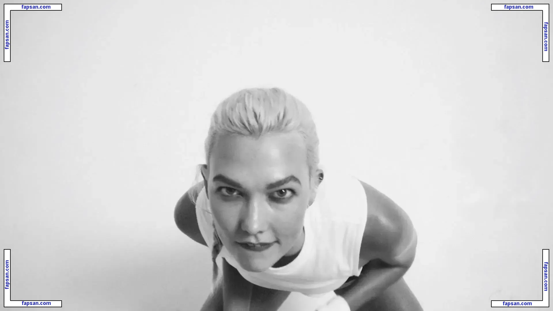 Karlie Kloss голая фото #0058 с Онлифанс