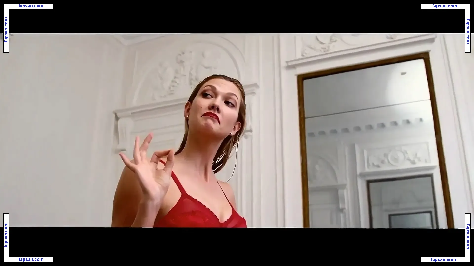 Karlie Kloss nude photo #0123 from OnlyFans