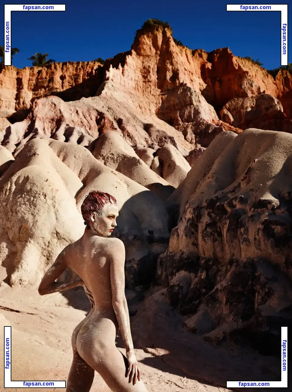 Karlie Kloss nude photo #0150 from OnlyFans