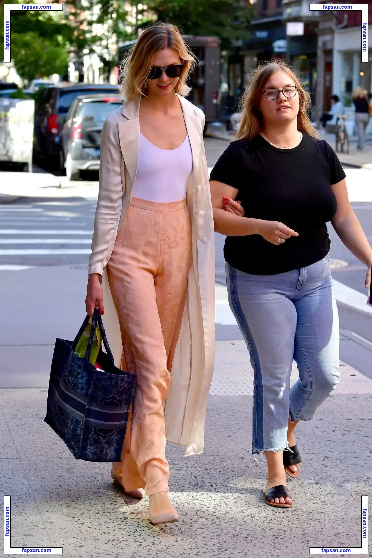 Karlie Kloss nude photo #0217 from OnlyFans