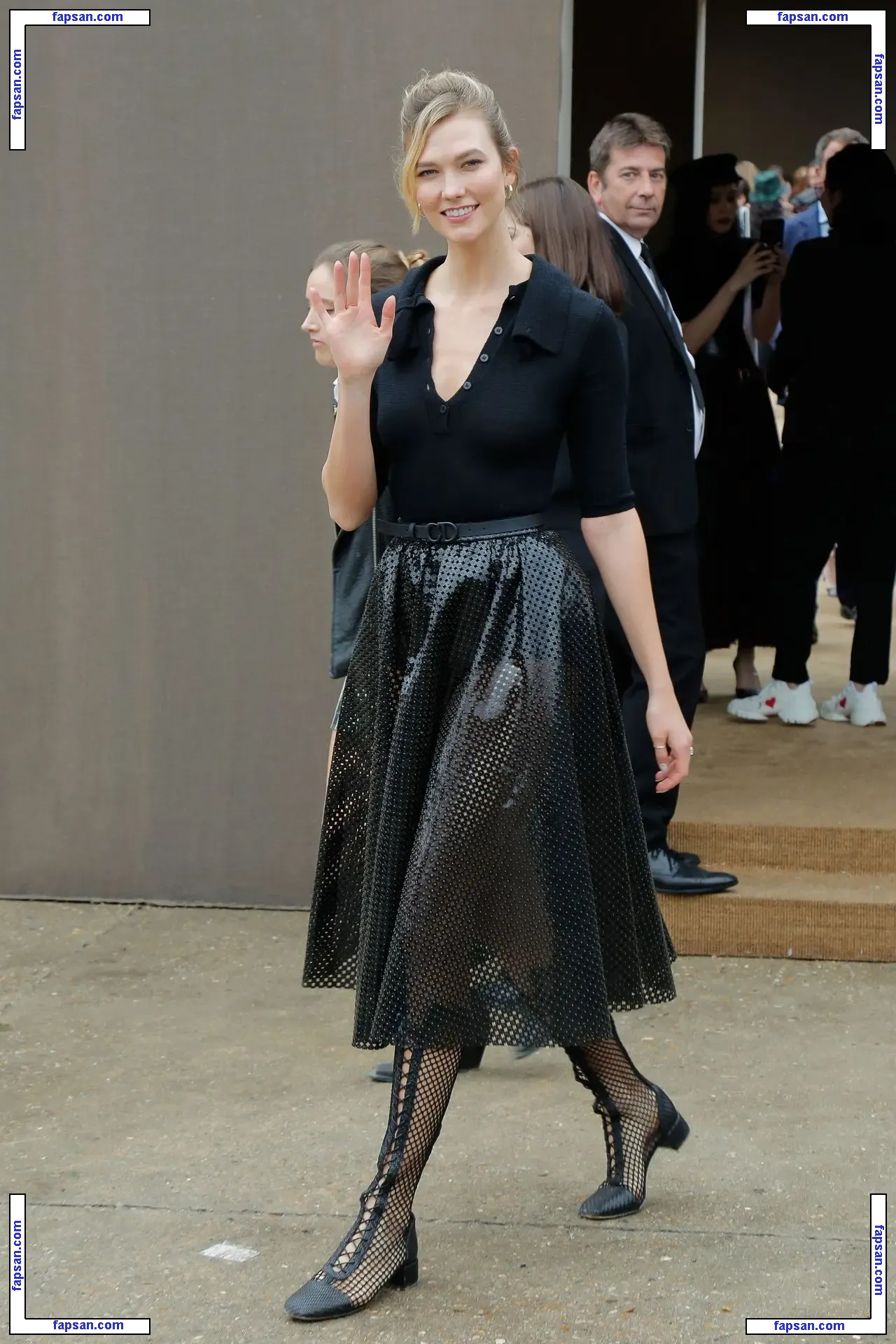 Karlie Kloss nude photo #0292 from OnlyFans