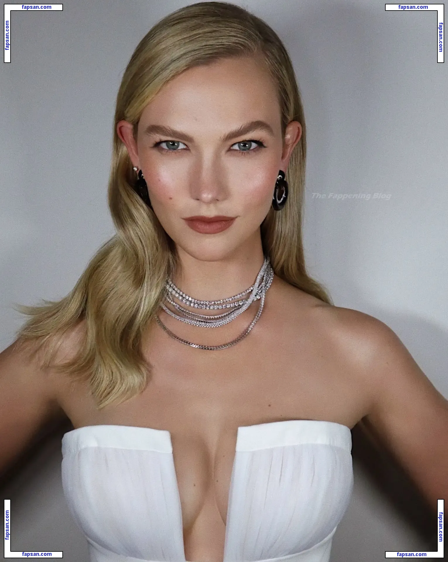 Karlie Kloss nude photo #0463 from OnlyFans