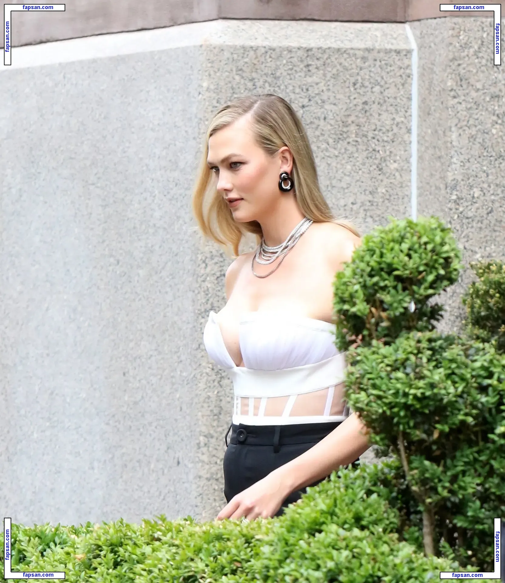 Karlie Kloss nude photo #0466 from OnlyFans