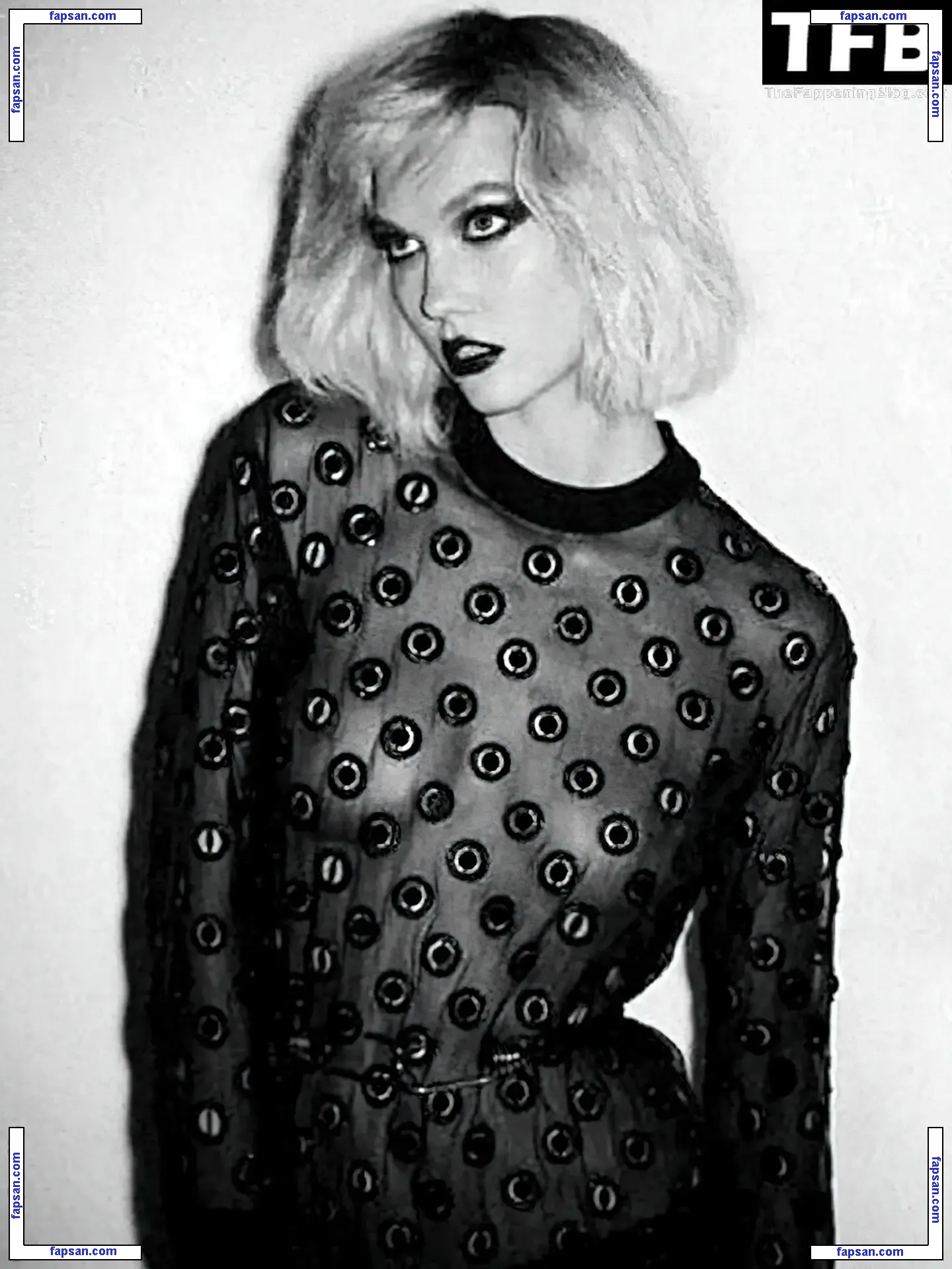 Karlie Kloss nude photo #0545 from OnlyFans