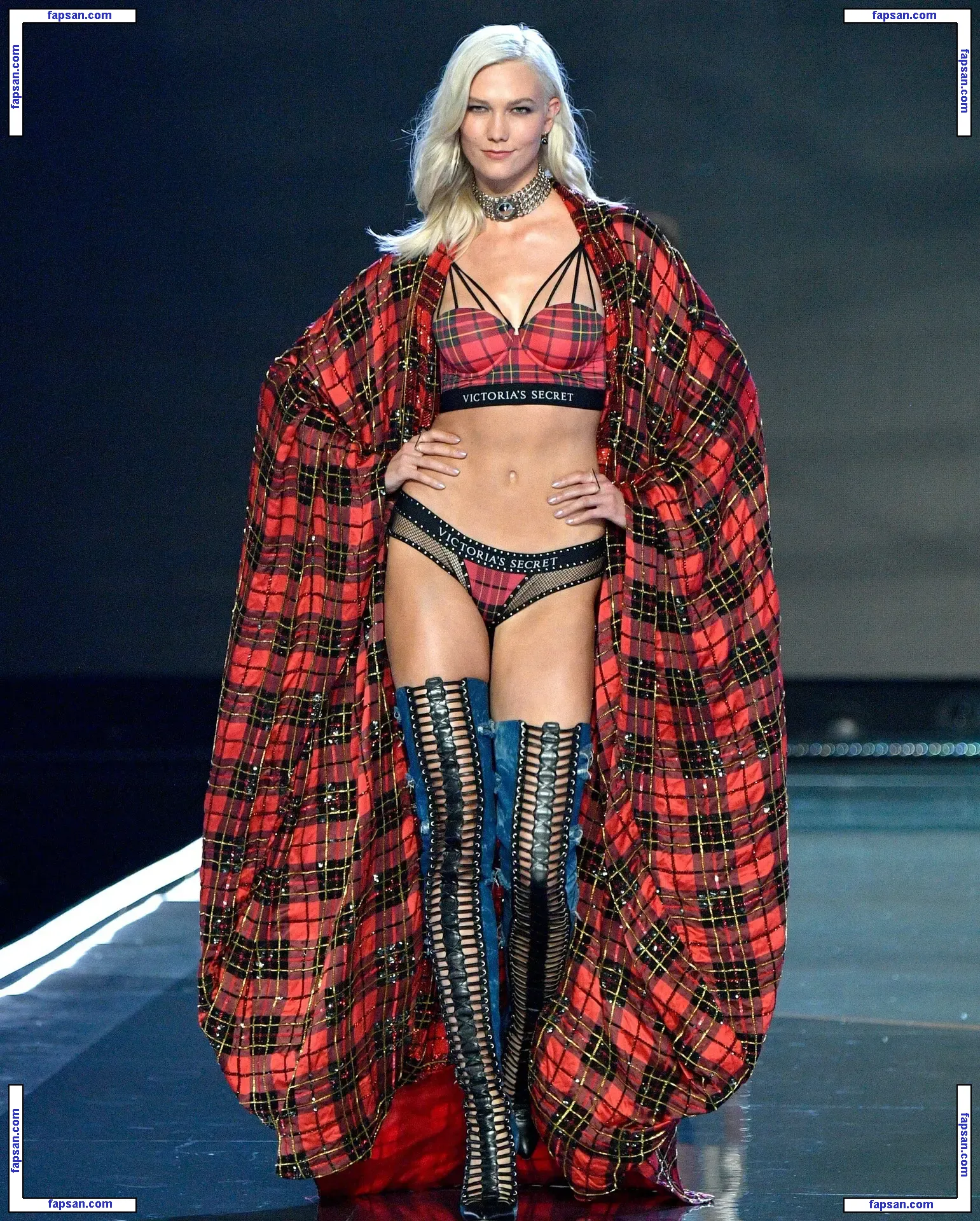 Karlie Kloss nude photo #0678 from OnlyFans