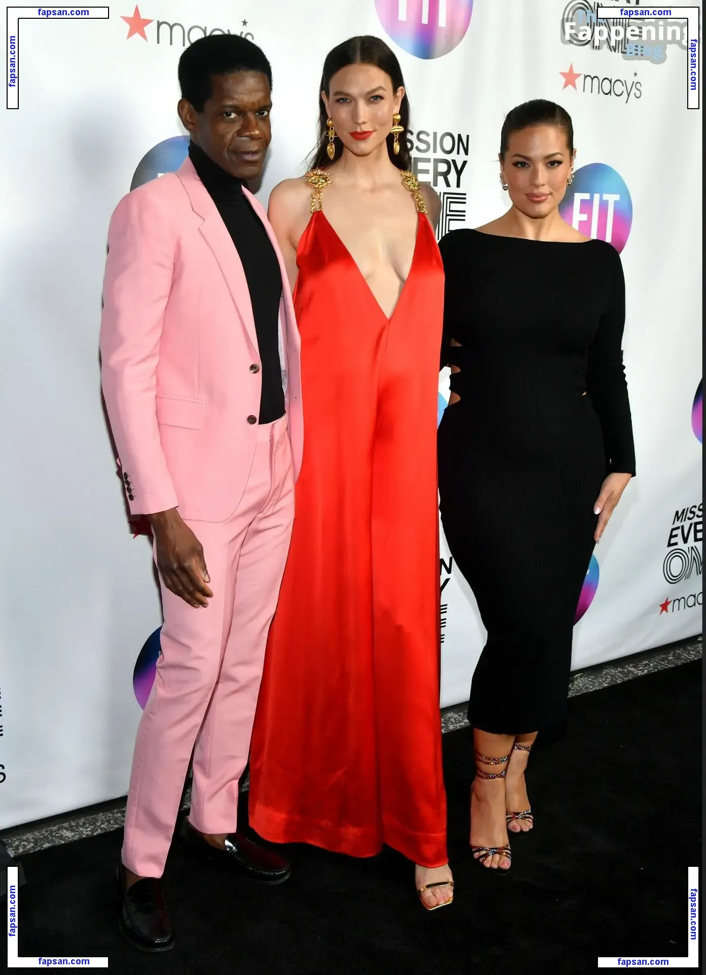 Karlie Kloss голая фото #0786 с Онлифанс