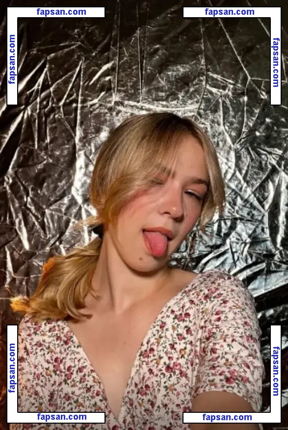 karlysweet nude photo #0004 from OnlyFans