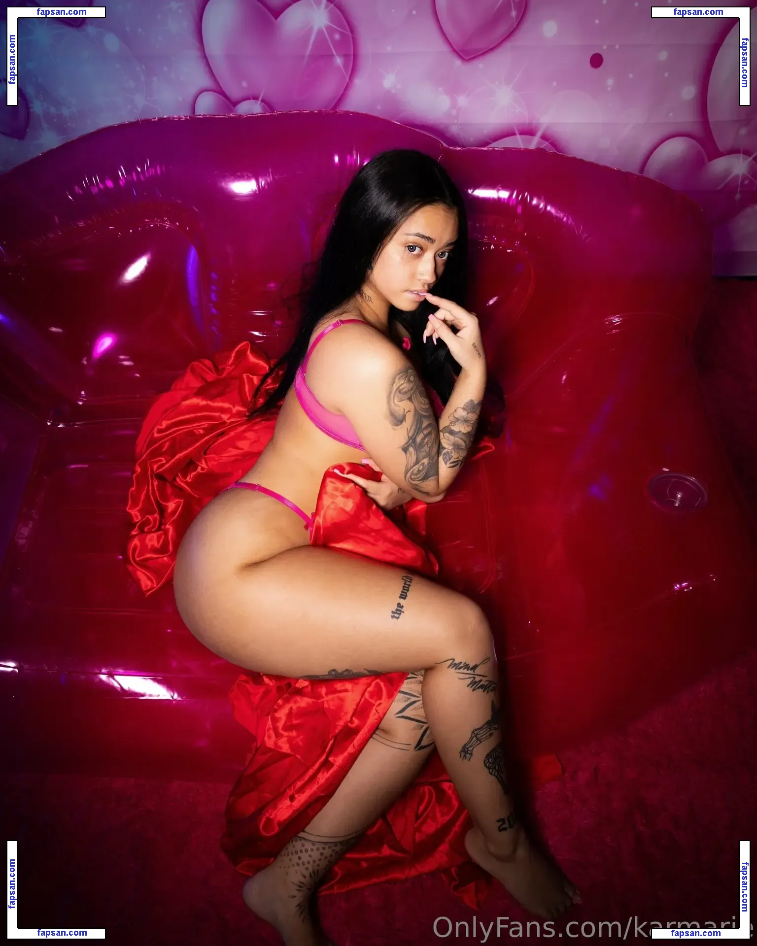 karmarie голая фото #0033 с Онлифанс