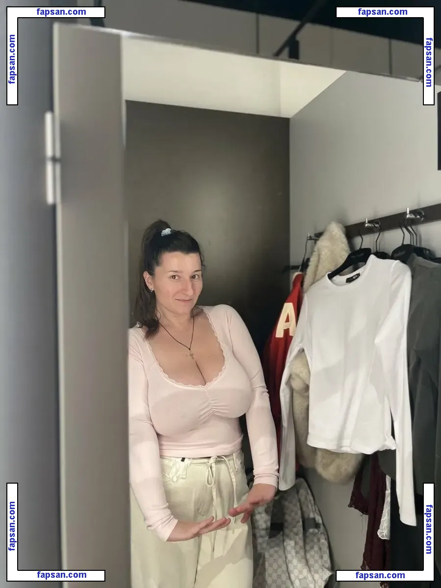 Karmazina Marharyta nude photo #0007 from OnlyFans