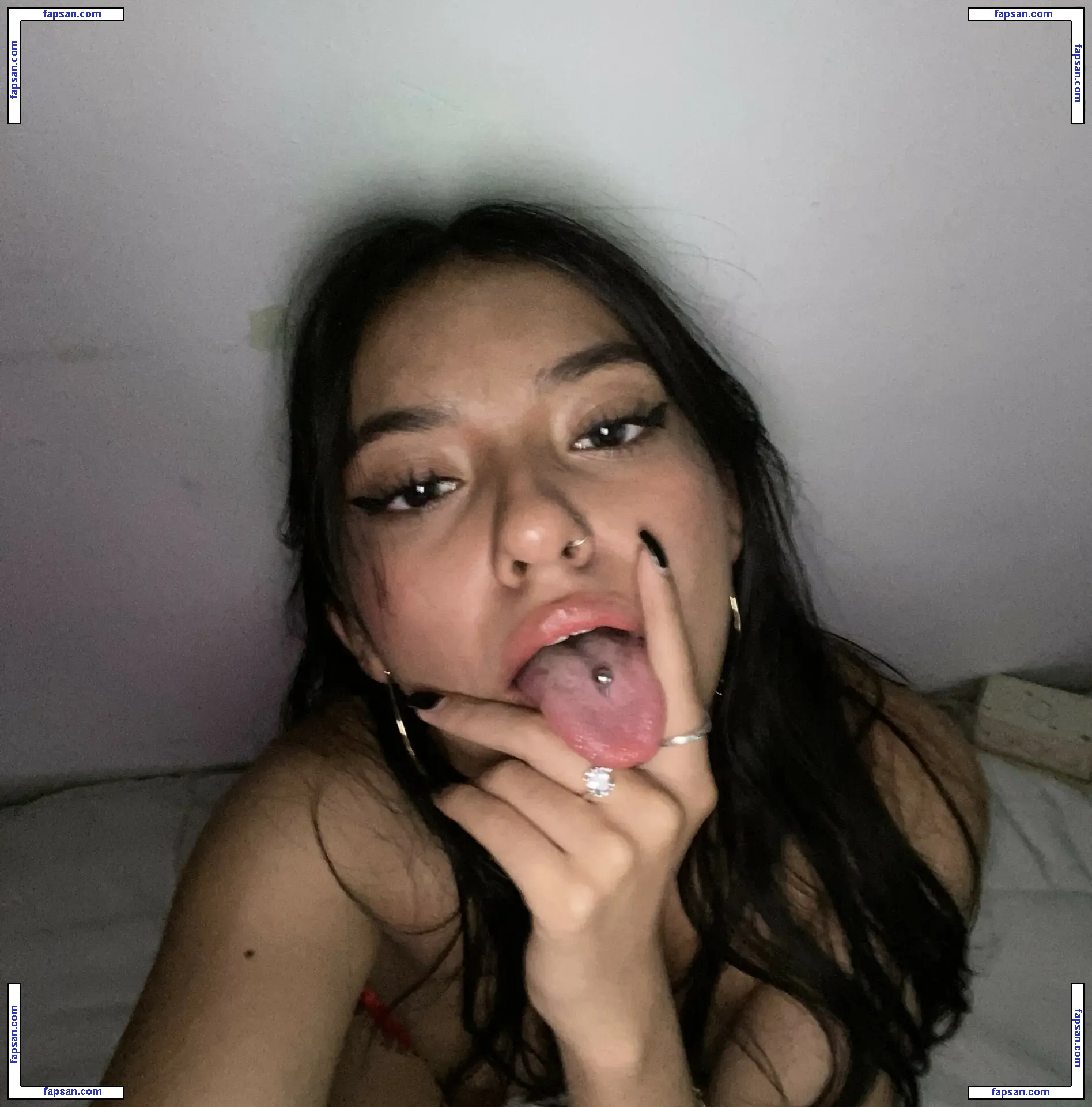 karolina_mayyy nude photo #0001 from OnlyFans