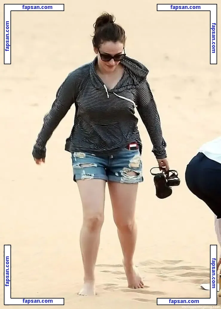 Kat Dennings голая фото #0231 с Онлифанс
