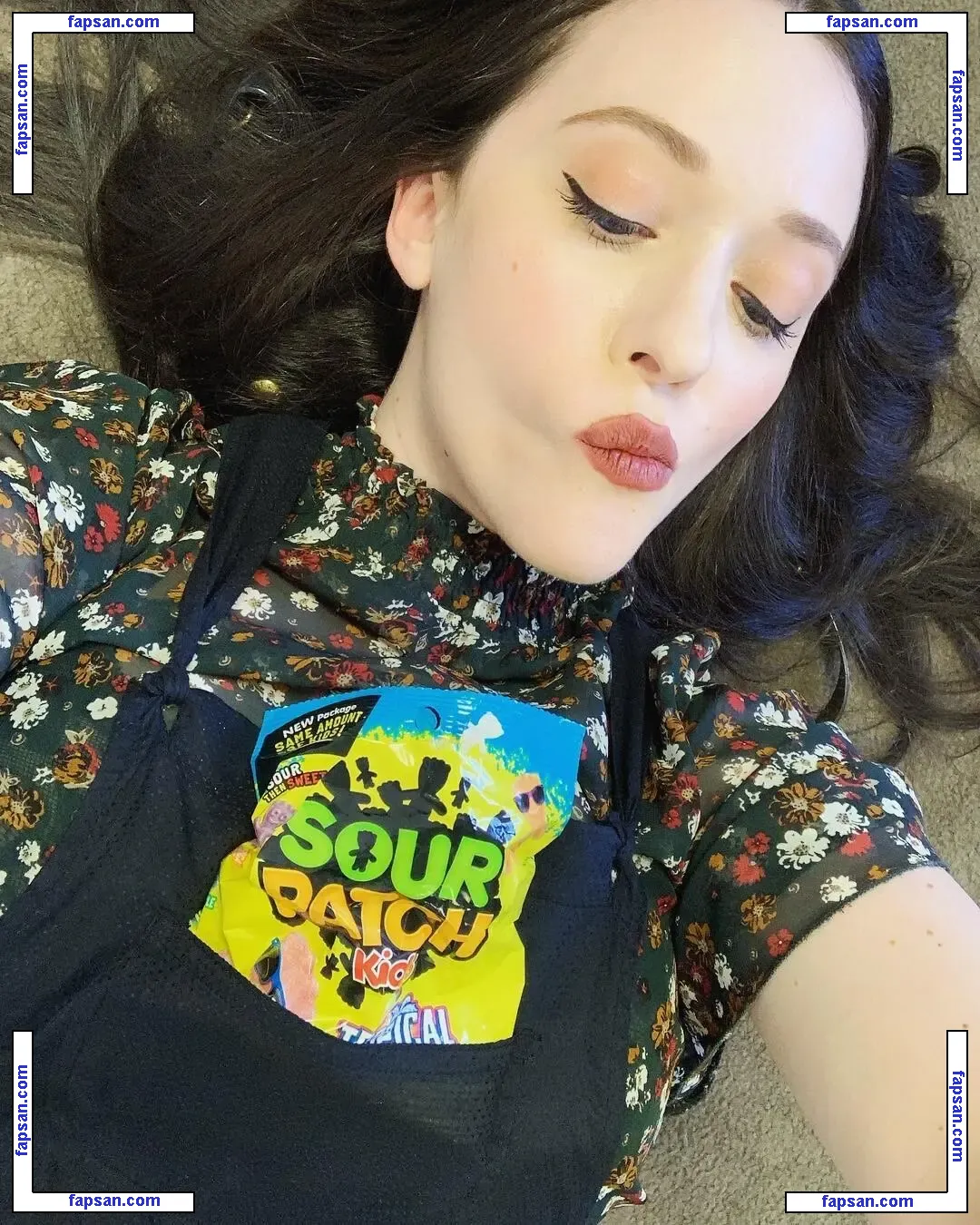 Kat Dennings голая фото #0295 с Онлифанс
