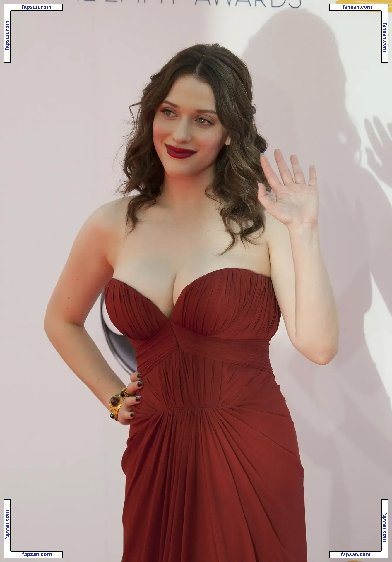 Kat Dennings голая фото #0433 с Онлифанс