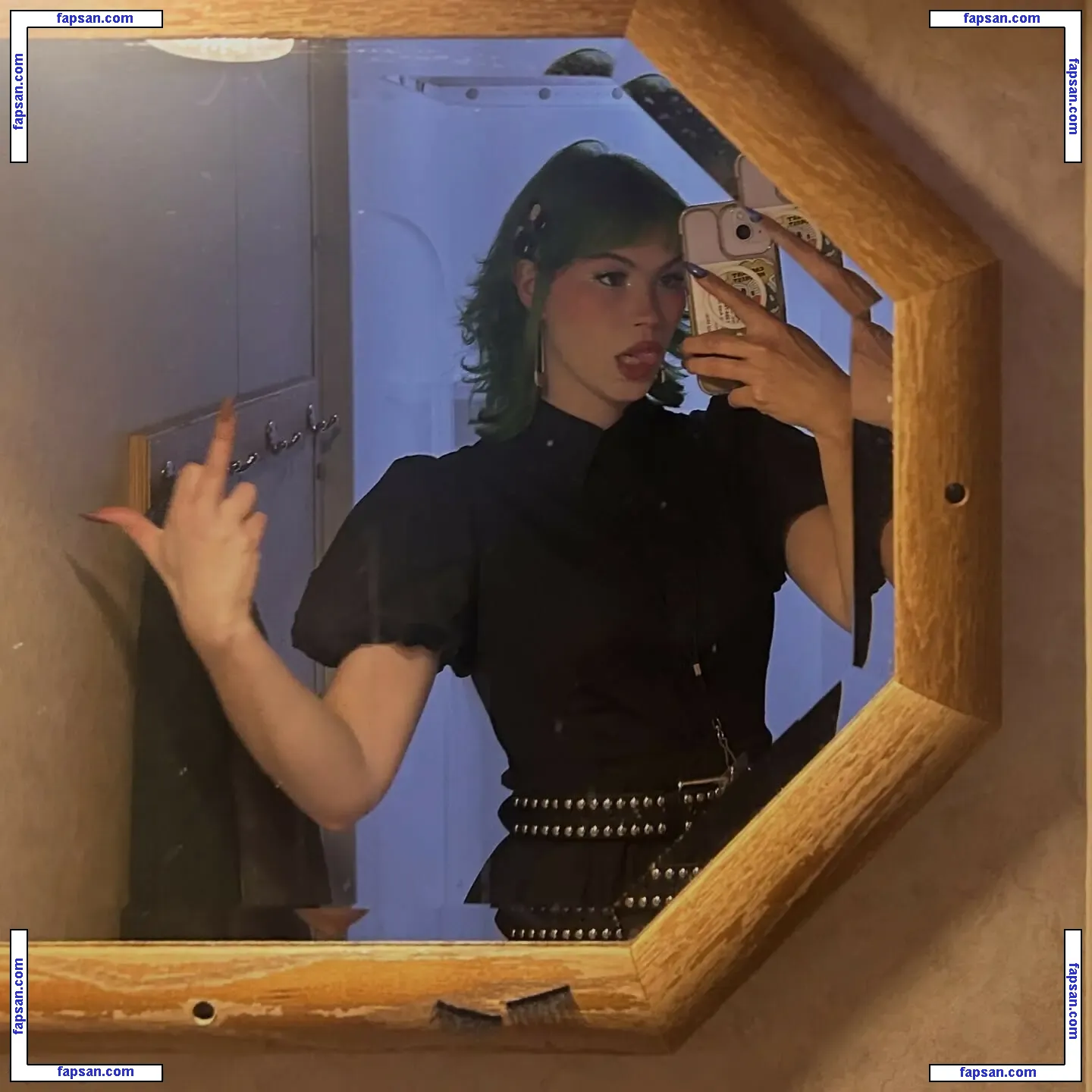 Kat Moss голая фото #0059 с Онлифанс