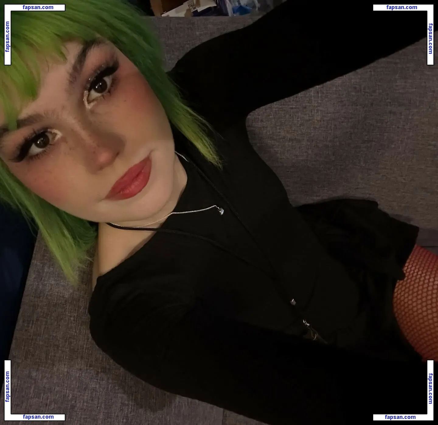 Kat Moss голая фото #0061 с Онлифанс