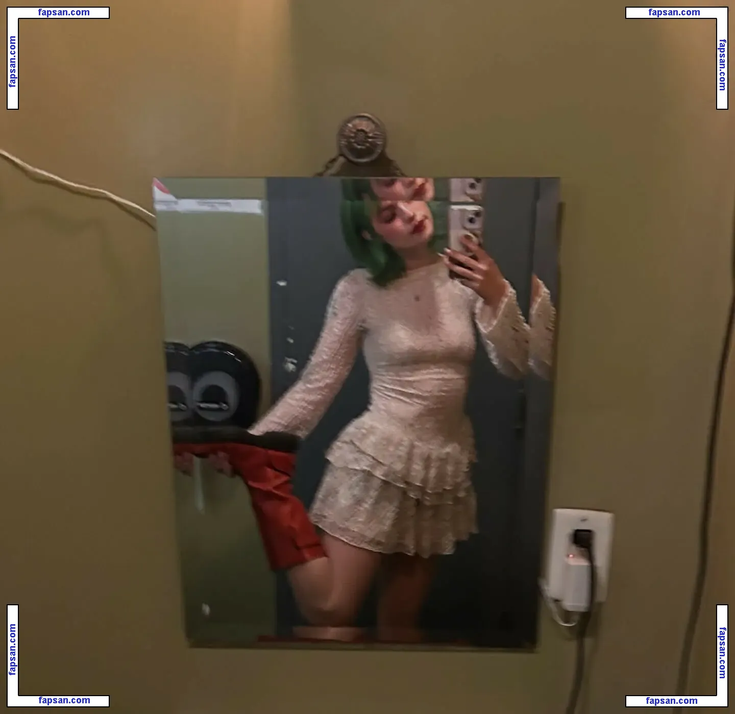 Kat Moss голая фото #0064 с Онлифанс