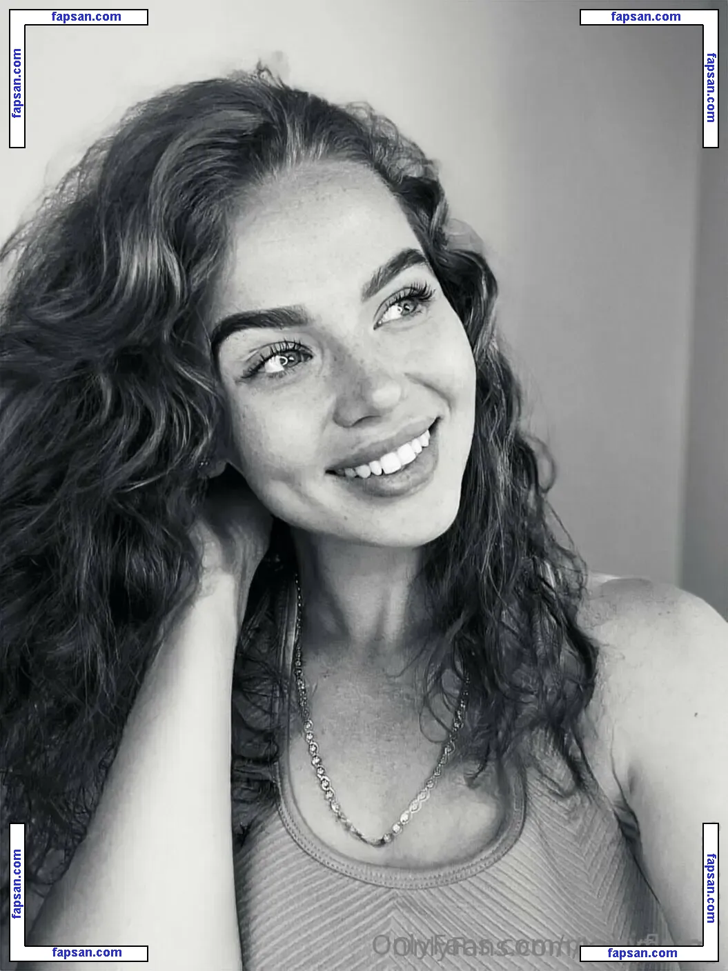 kat_mozze nude photo #0001 from OnlyFans