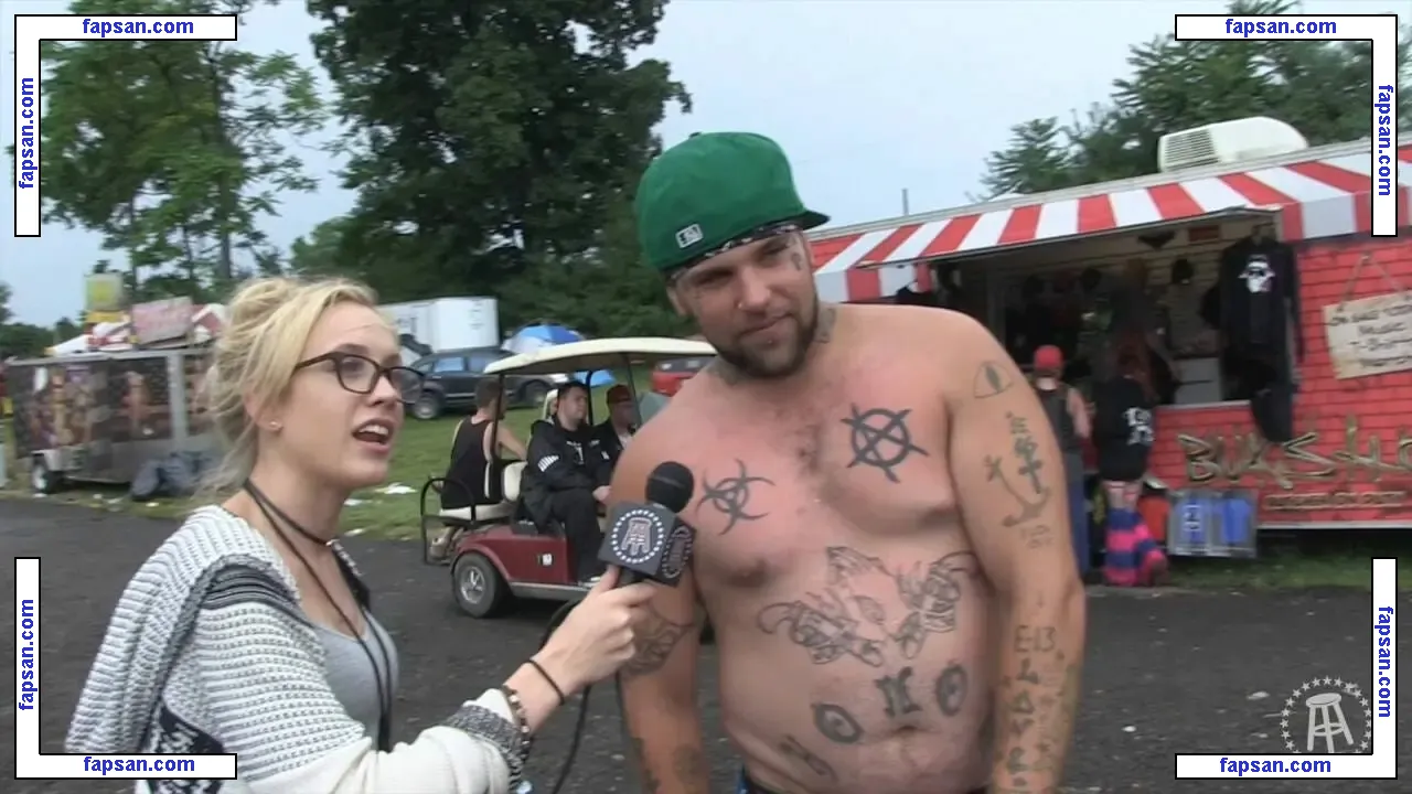 Kat Timpf nude photo #0008 from OnlyFans