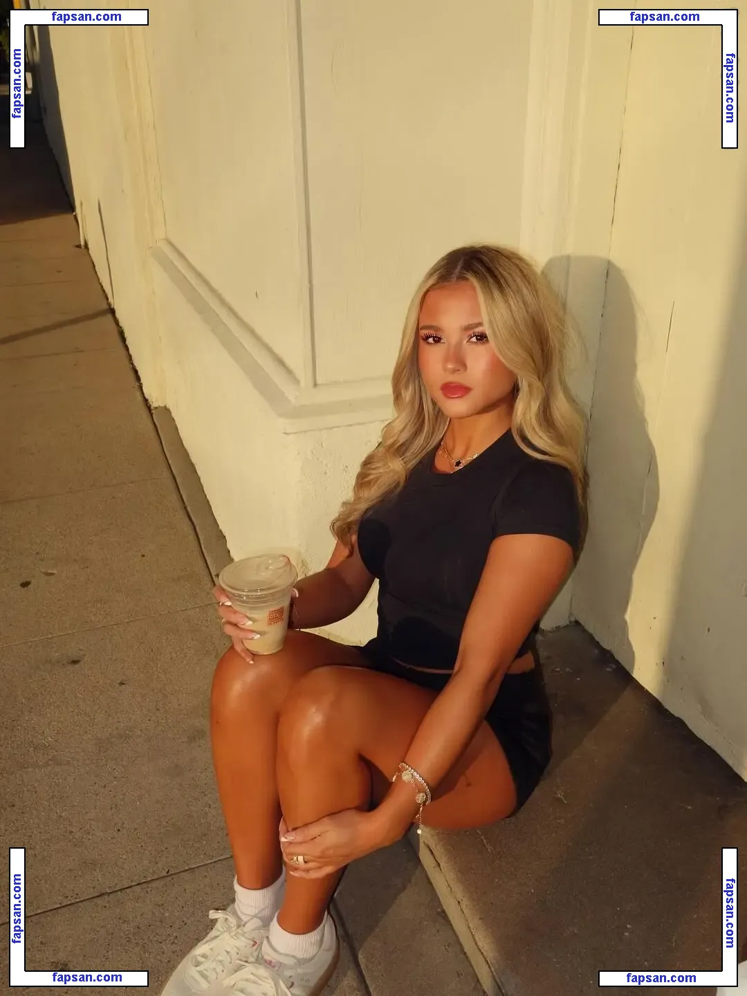 Katalina Cartmel голая фото #0041 с Онлифанс