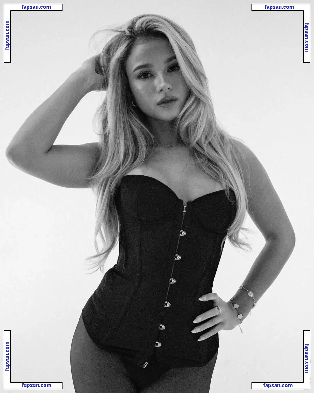 Katalina Cartmel голая фото #0053 с Онлифанс