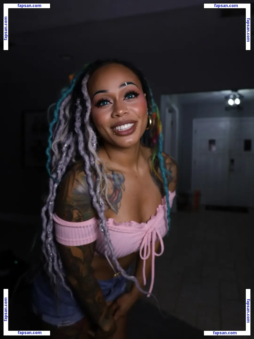 Katana Chance nude photo #0021 from OnlyFans