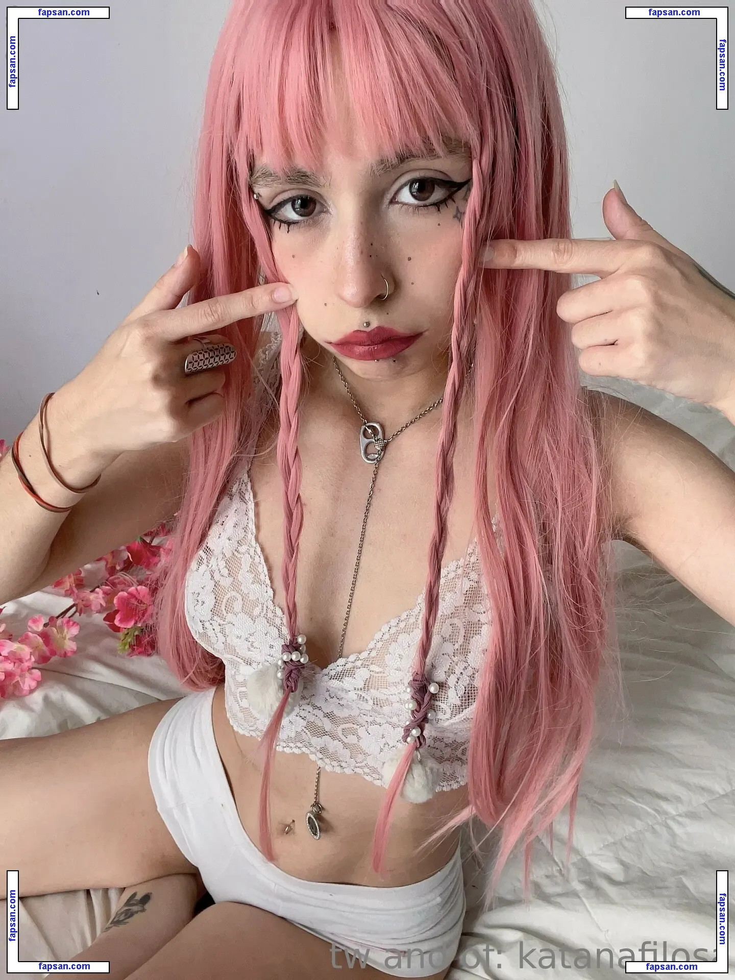 katanafilosa nude photo #0010 from OnlyFans