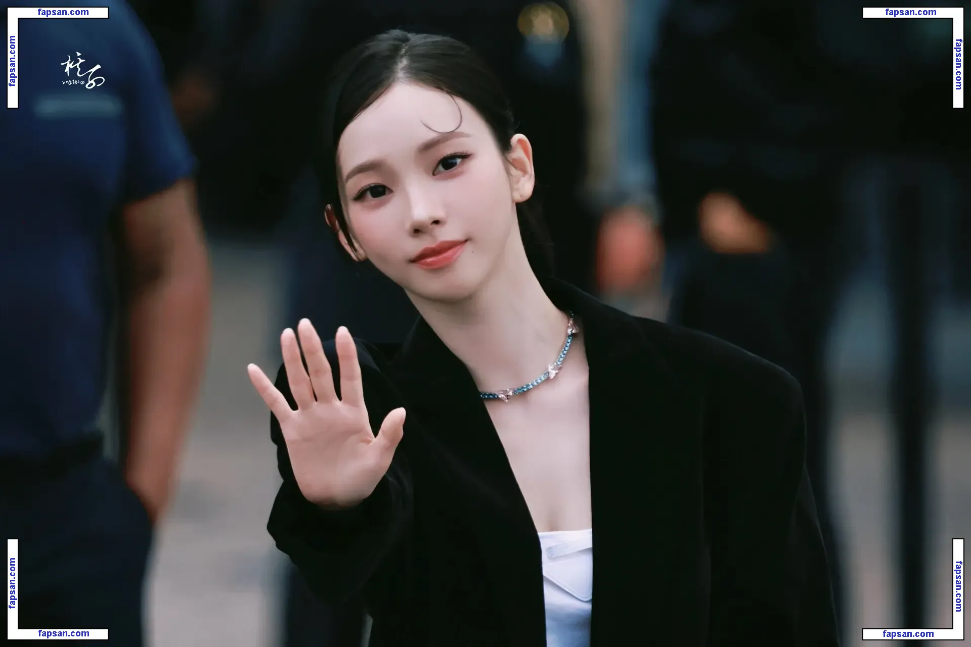 katarinabluu nude photo #0803 from OnlyFans